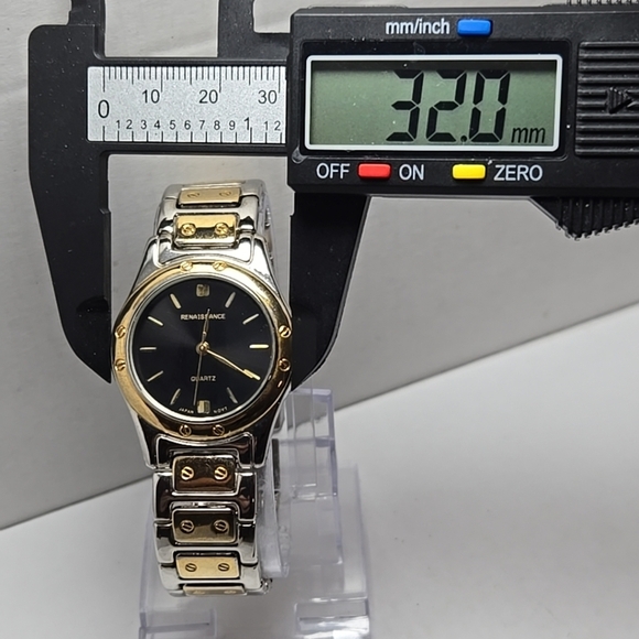 Womens Vintage Renaissance 34mm Watch Gold Silver Tone Watch New Battery Classic - Picture 4 of 9